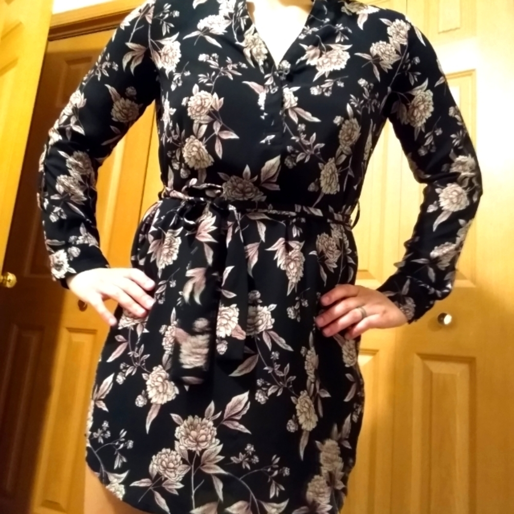 Forever 21 long sleeve mini dress